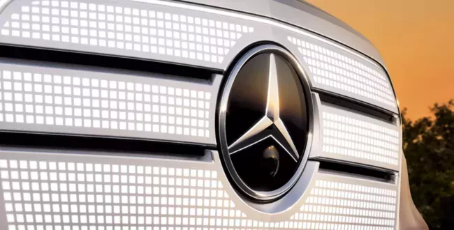 nowy-mercedes-glc-suv-grill