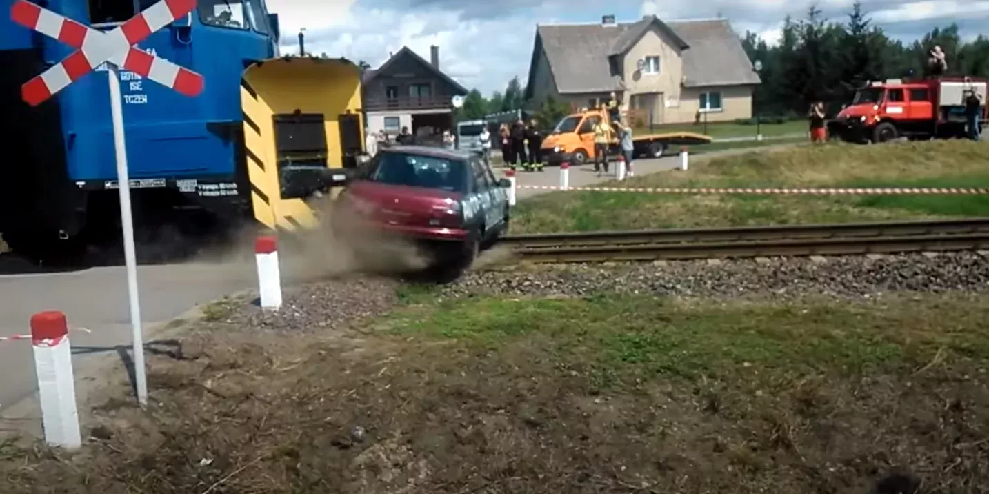 Każdy kierowca ma na drogach szereg przywilejów, ale także obowiązków. Ludzie często nie mają świadomości tego, jak działa prawo i jakie