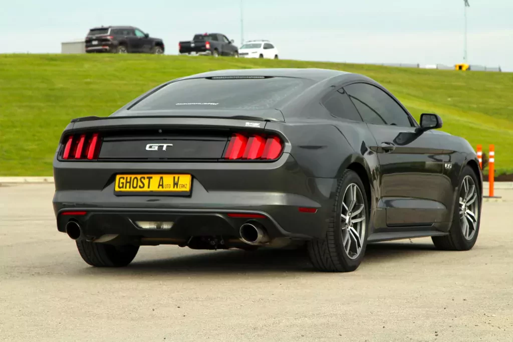 uzywany-ford-mustang-v8