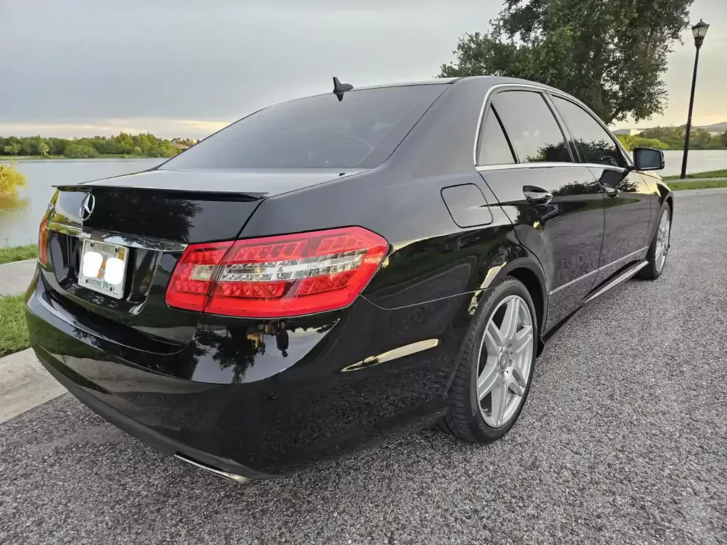 uzywany-mercedes-e-klasa-v8