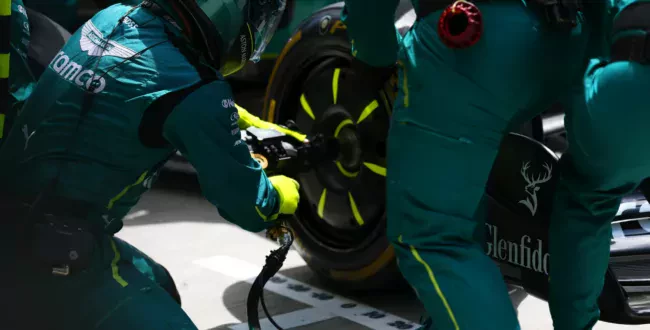 zmiana opon opony czas Formuła 1 McLaren F1 Red Bull