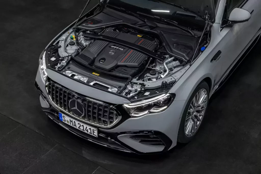 2026-Mercedes-AMG-E53-Wagon-408-14
