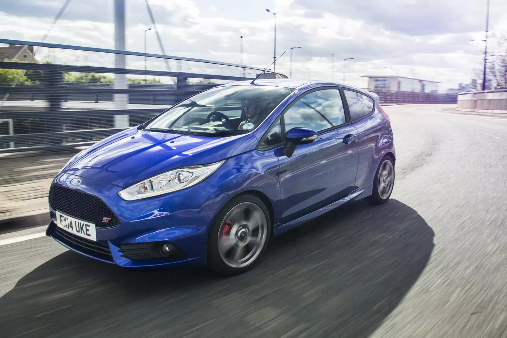 Ford Fiesta ST silnik moc benzyna ecoboost 1.6 ceny cena używany opinie oceny prowadzenie zalety wady