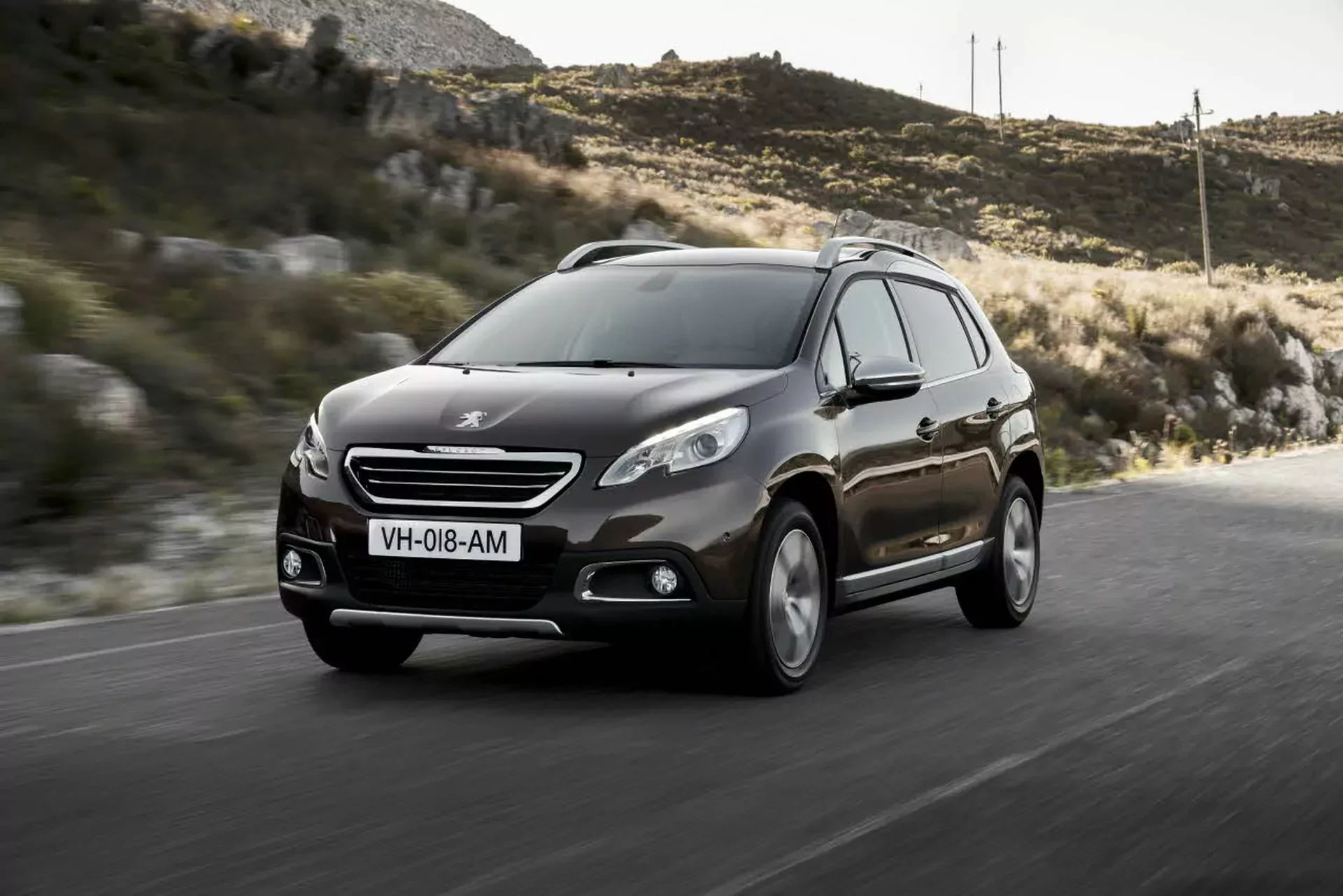 Peugeot 2008 silnik cena diesel benzyna spalanie moc osiagi opinie oceny wady zalety