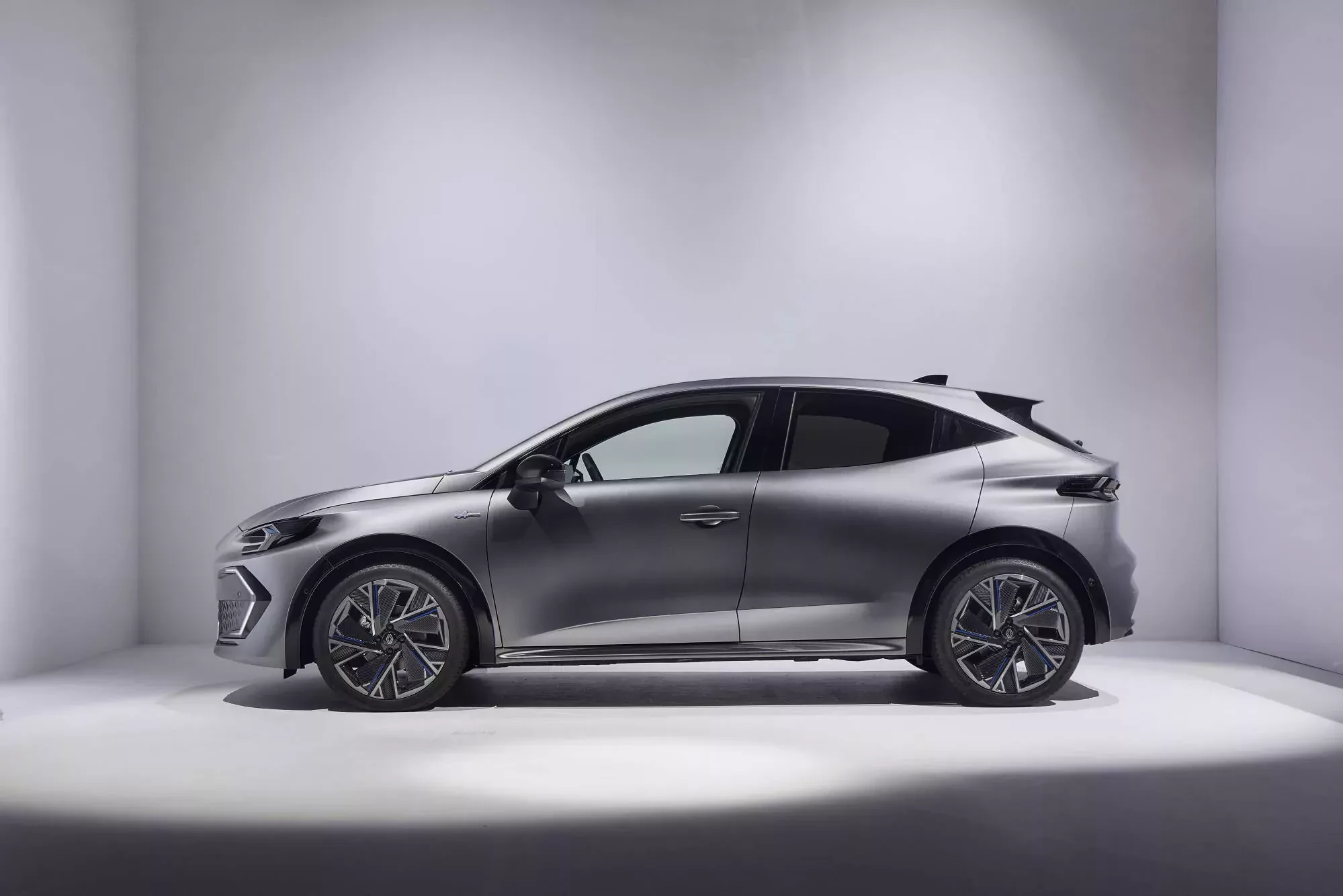 RENAULT CLIO VI FULL HYBRID E-TECH (RB3B1 HEV)
