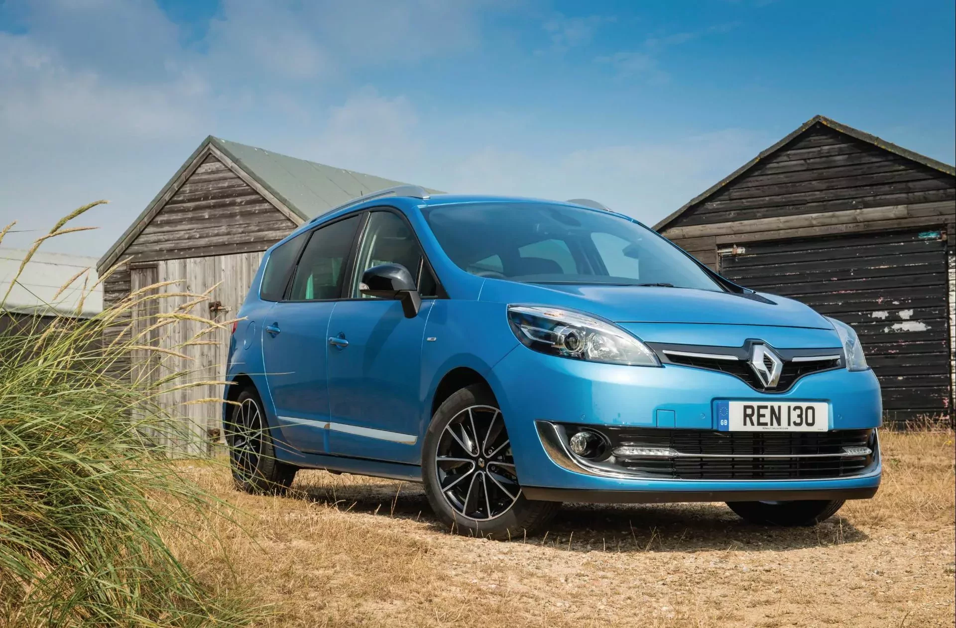 Renault Scenic silnik cena ceny używany spalanie oceny opinie zalety wady bagażnik