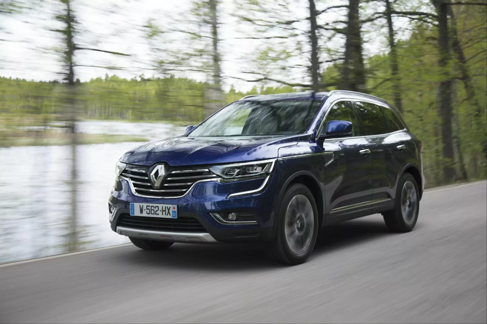 SUV Renault Koleos silnik benzyna diesel osiągi moc spalanie zalety wady opinie oceny cena ceny