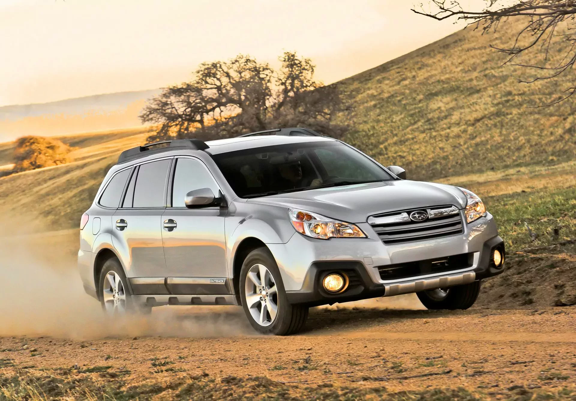 Subaru Outback SUV kombi cena ceny używane silnik moc osiągi benzyna diesel spalanie zalety wady opinie awarie
