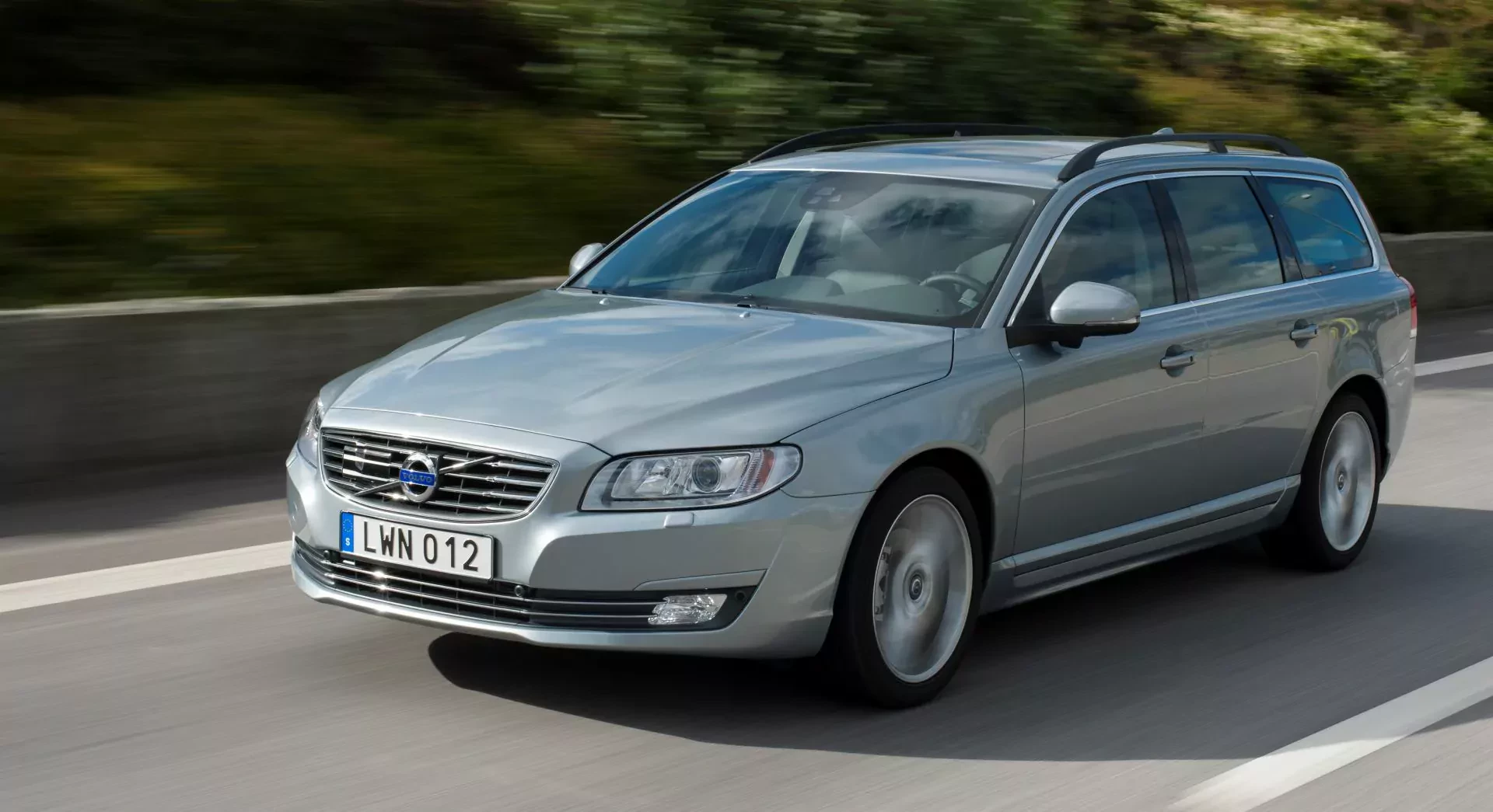 Volvo V70 silnik przebieg używane cena ceny moc spalanie opinie oceny bagażnik wady zalety