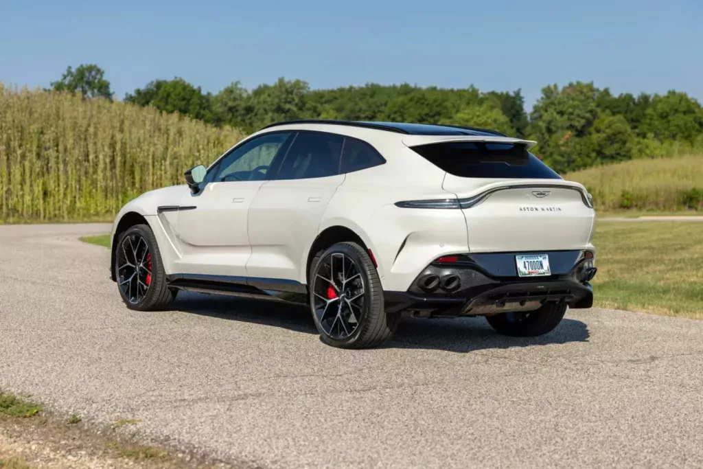aston-martin-dbx-suv-utrata-wartosci