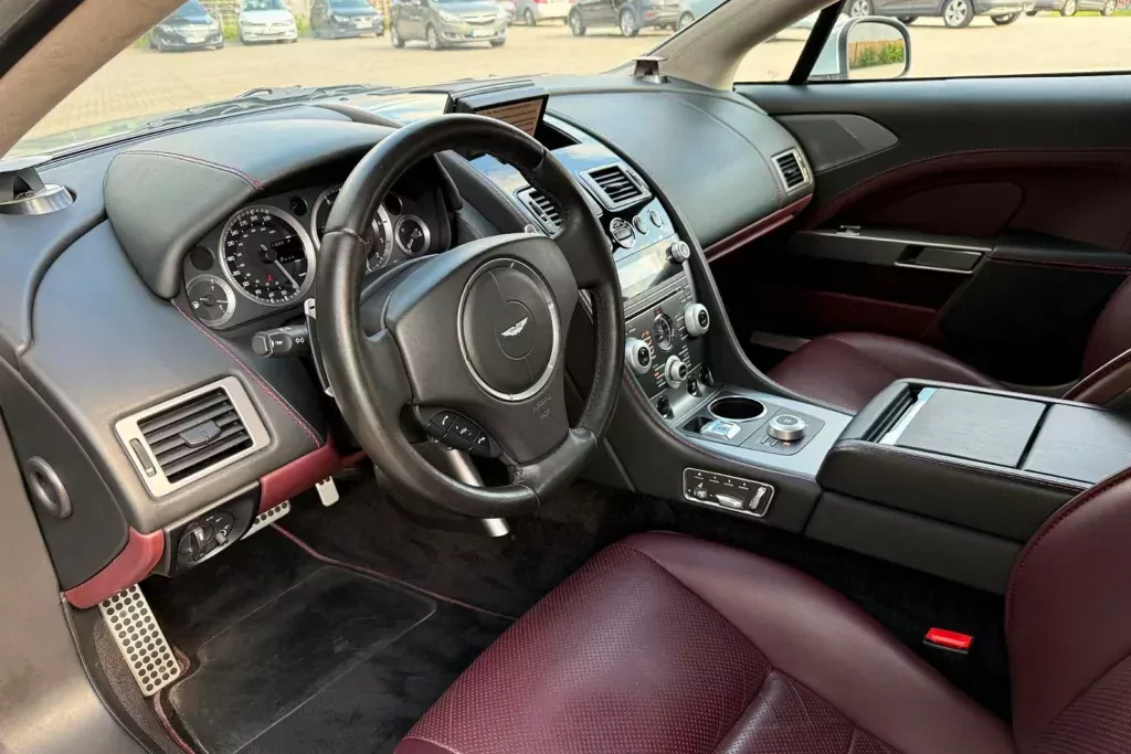 aston-martin-rapide-super-sedan