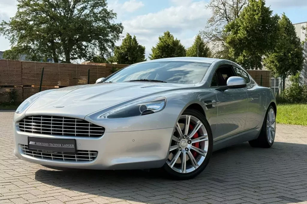 aston-martin-rapide-super-sedan-3