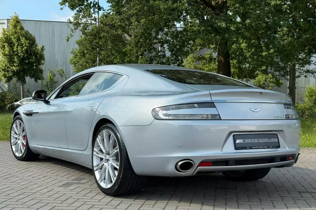aston-martin-rapide-super-sedan-3