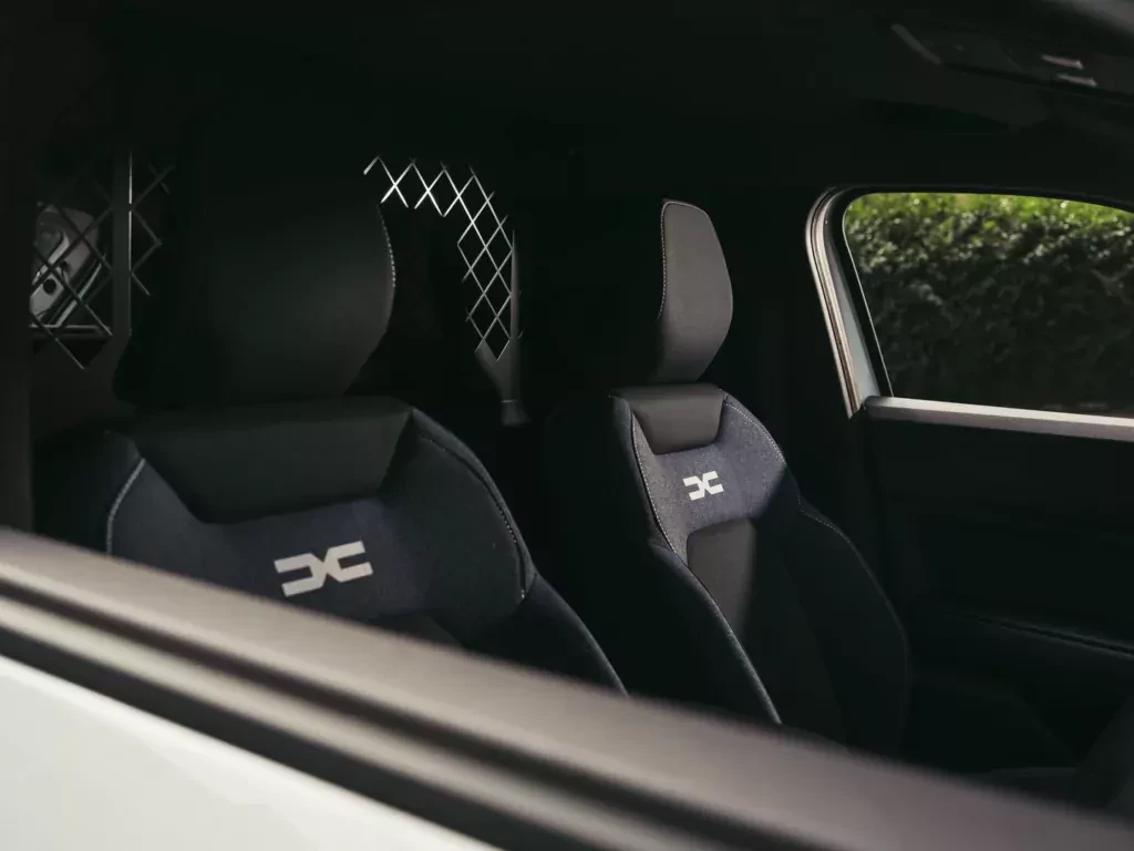 dacia-duster-cargo-2025