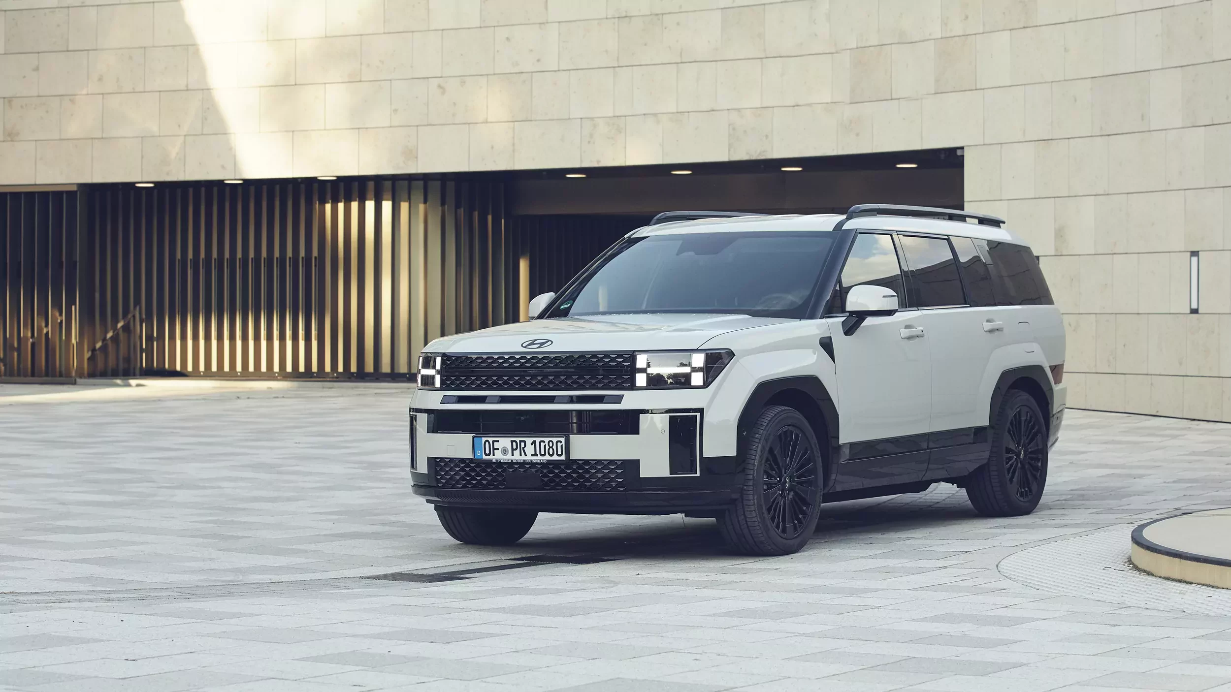 hyundai-santa-fe SUV