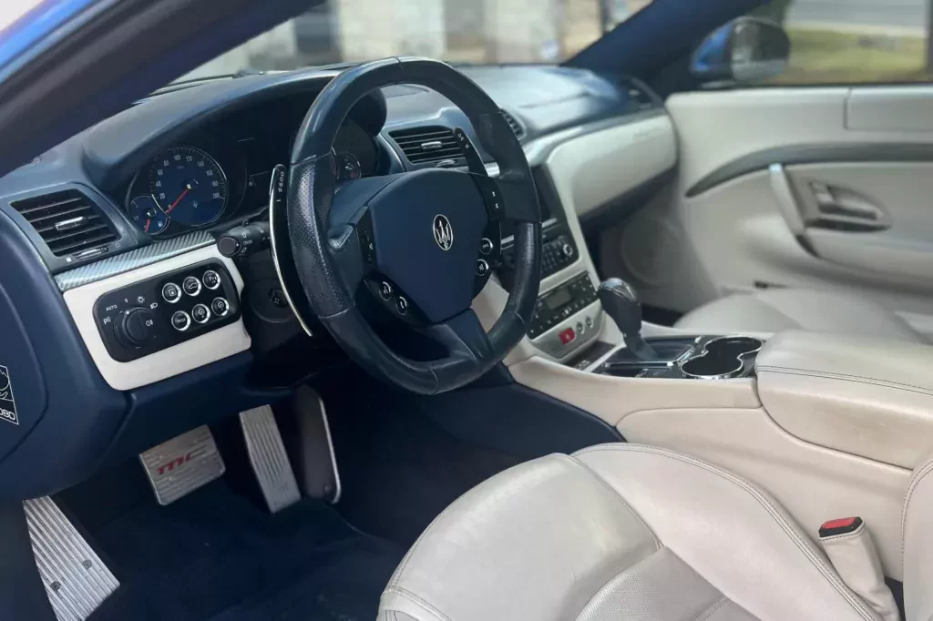 maserati-granturismo-silnik-ferrari