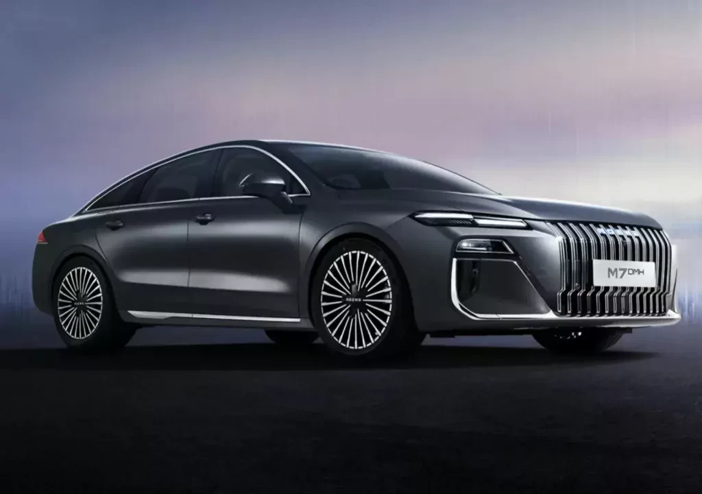 nowy-sedan-roewe-m7