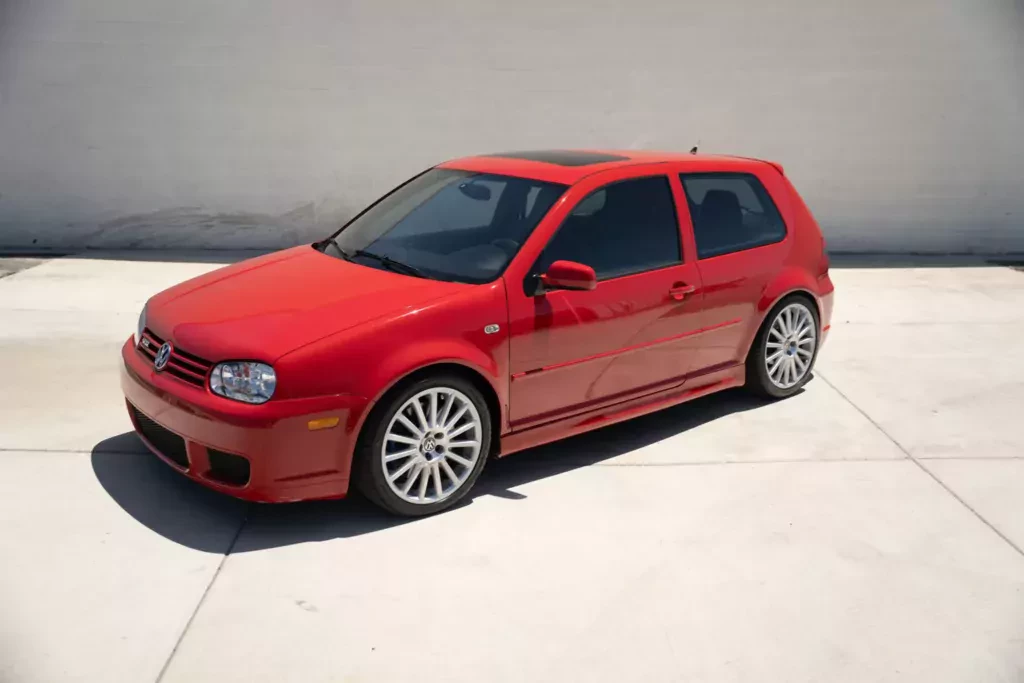 volkswagen-golf-r32