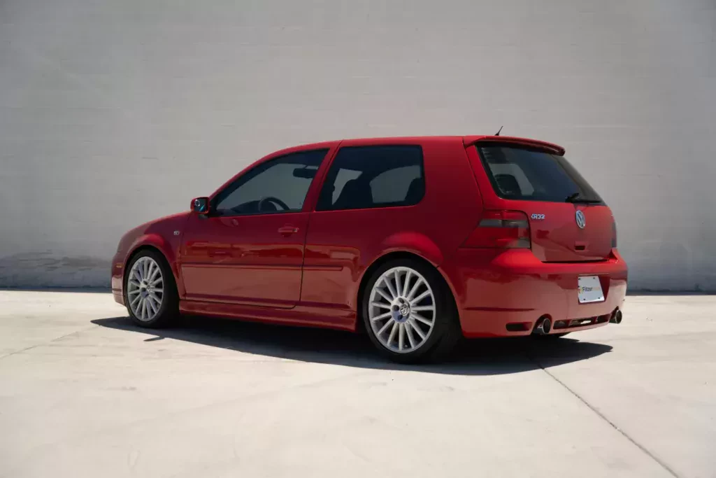 volkswagen-golf-r32