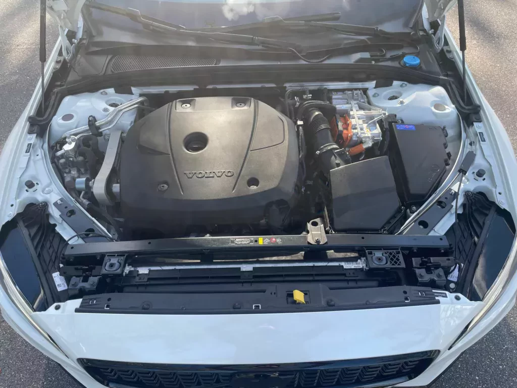 volvo-s60-t8-recharge