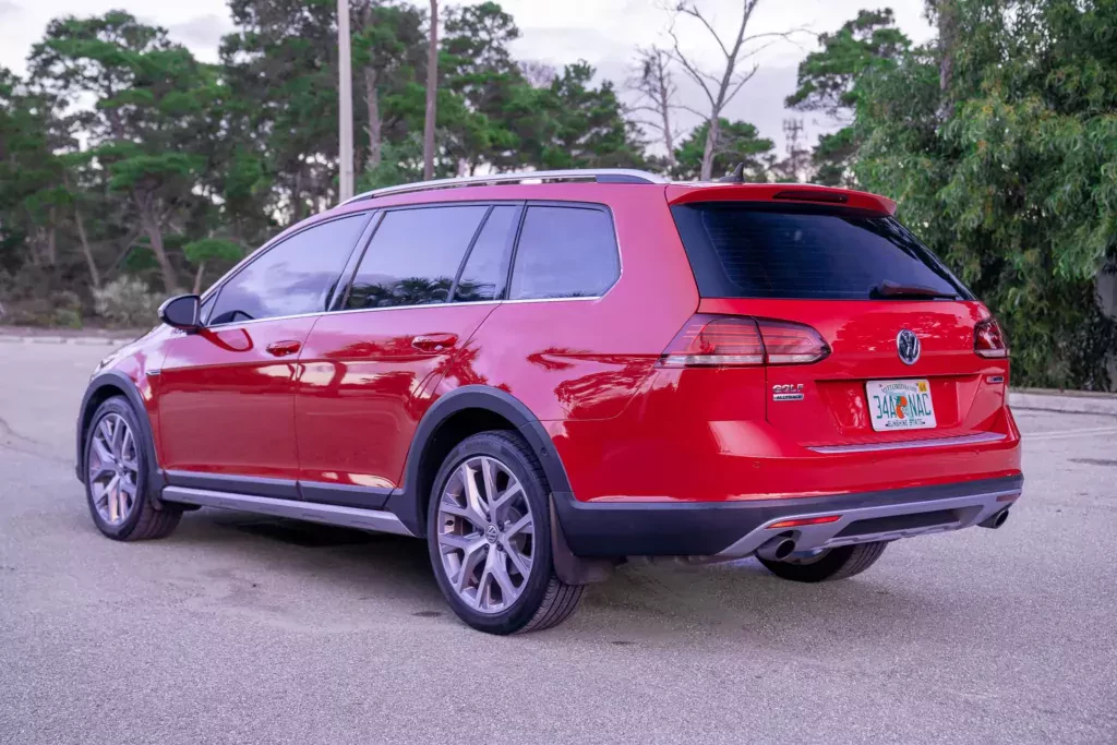 2019_volkswagen_golf-alltrack_VW-118-87187