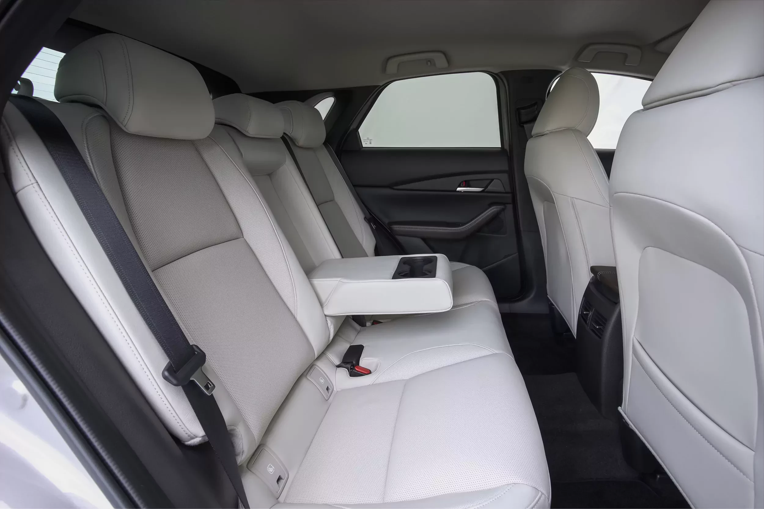Mazda_CX-30 2025 widok wnętrza