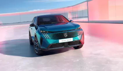 PEUGEOT_3008_HYBRID_ SUV