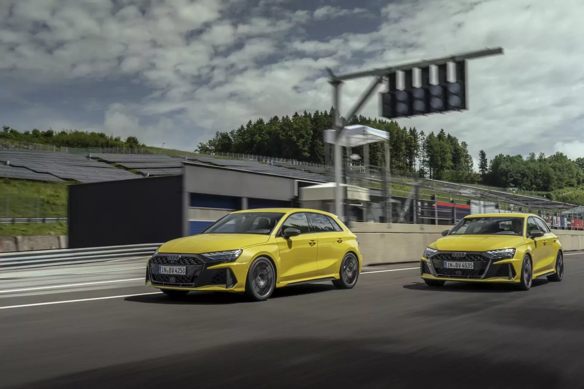 Audi RS3 A3 RS 3 silnik moc cena ceny nowe używane opinie oceny zalety wady