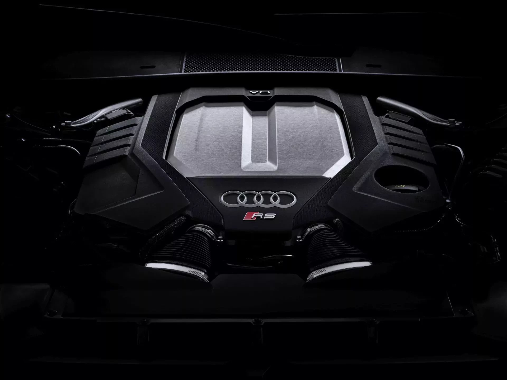 To Audi jest marzeniem wielu Polaków. Luksusowe i sportowe, dziś coraz bardziej kusi swoją ceną