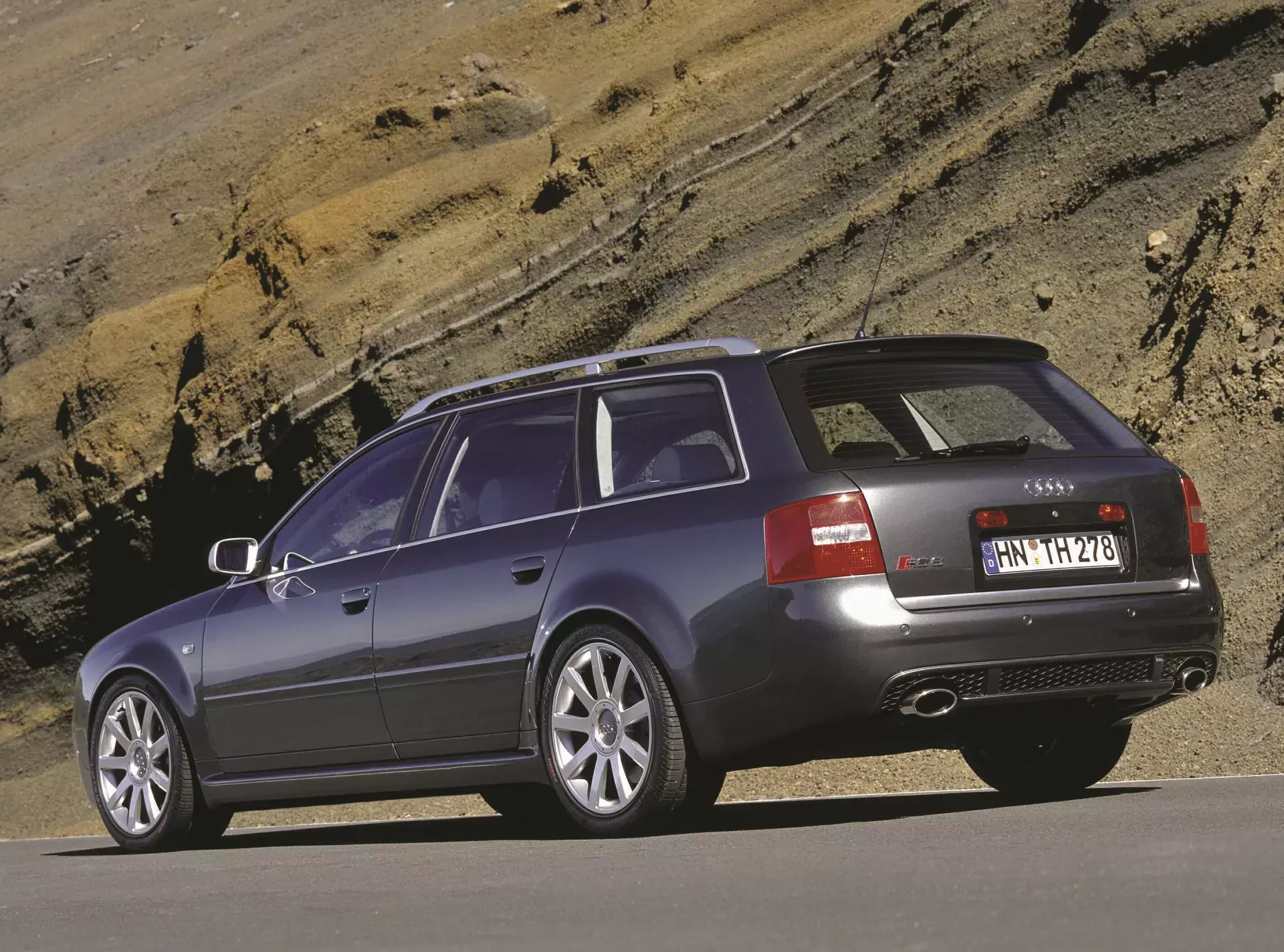 Audi RS6 cena silnik moc osiągi przyspieszenie ceny cena używane