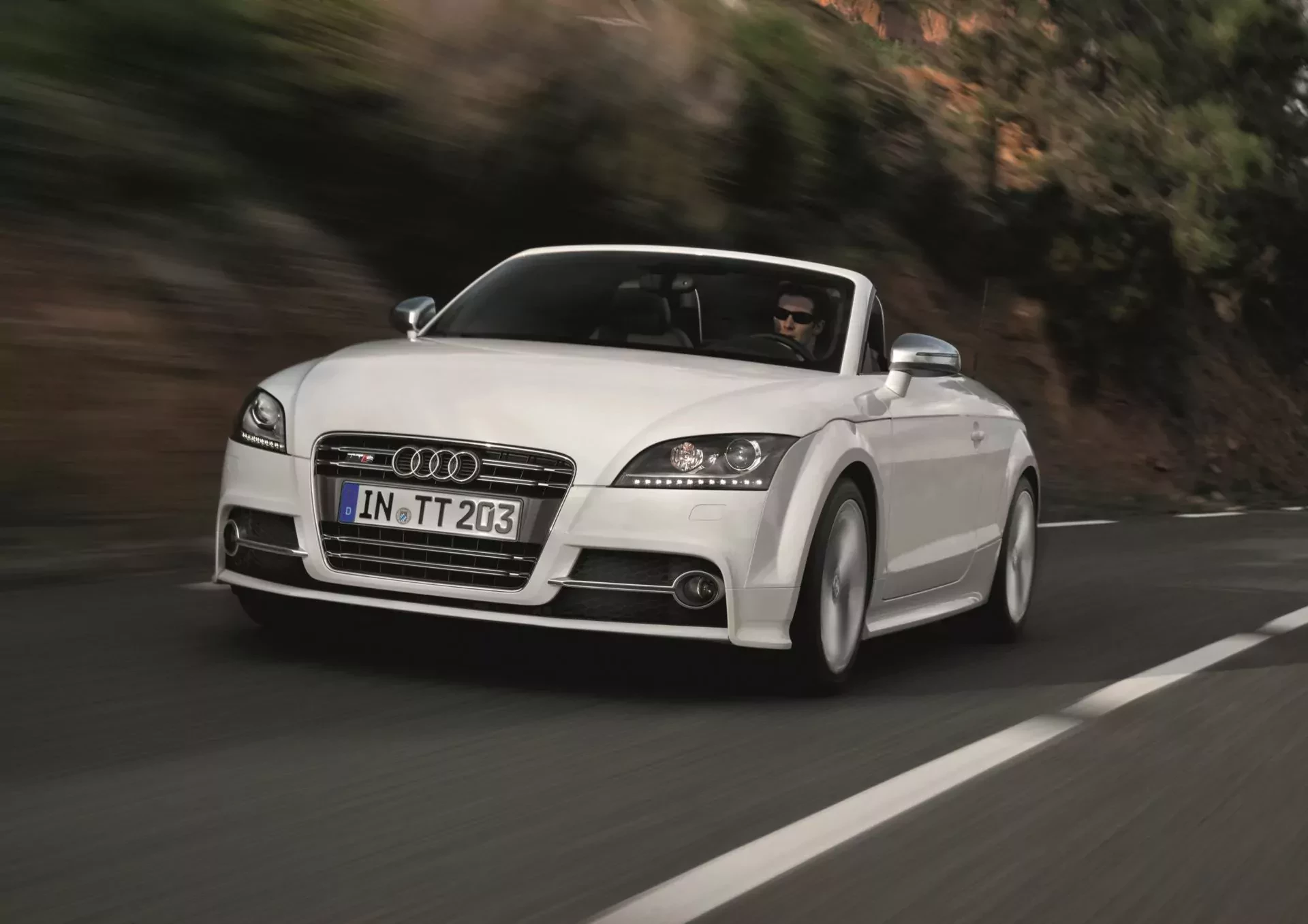Audi TT moc silnik benzyna osiągi prowadzenie opinie oceny zalety wady cena ceny