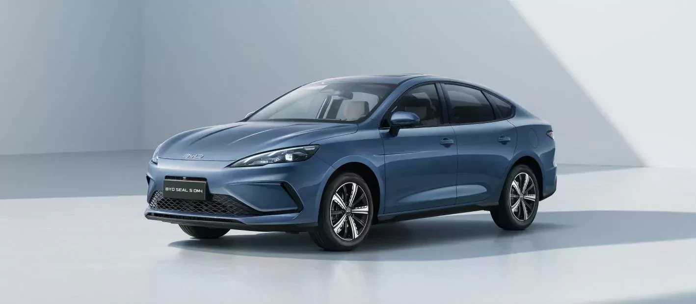 BYD sedan Seal 5 hybryda DM-i cena ceny silnik zasięg opinie oceny wyposażenie