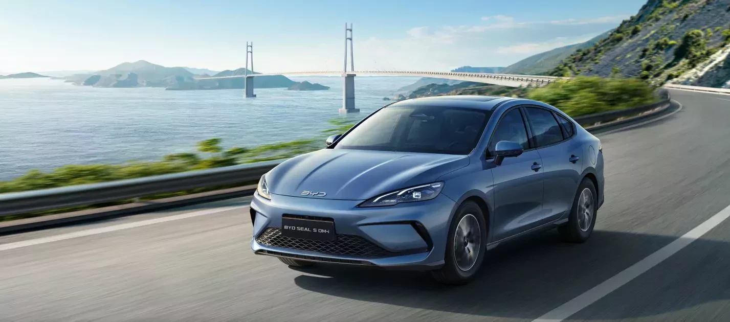 BYD sedan Seal 5 hybryda DM-i cena ceny silnik zasięg opinie oceny wyposażenie