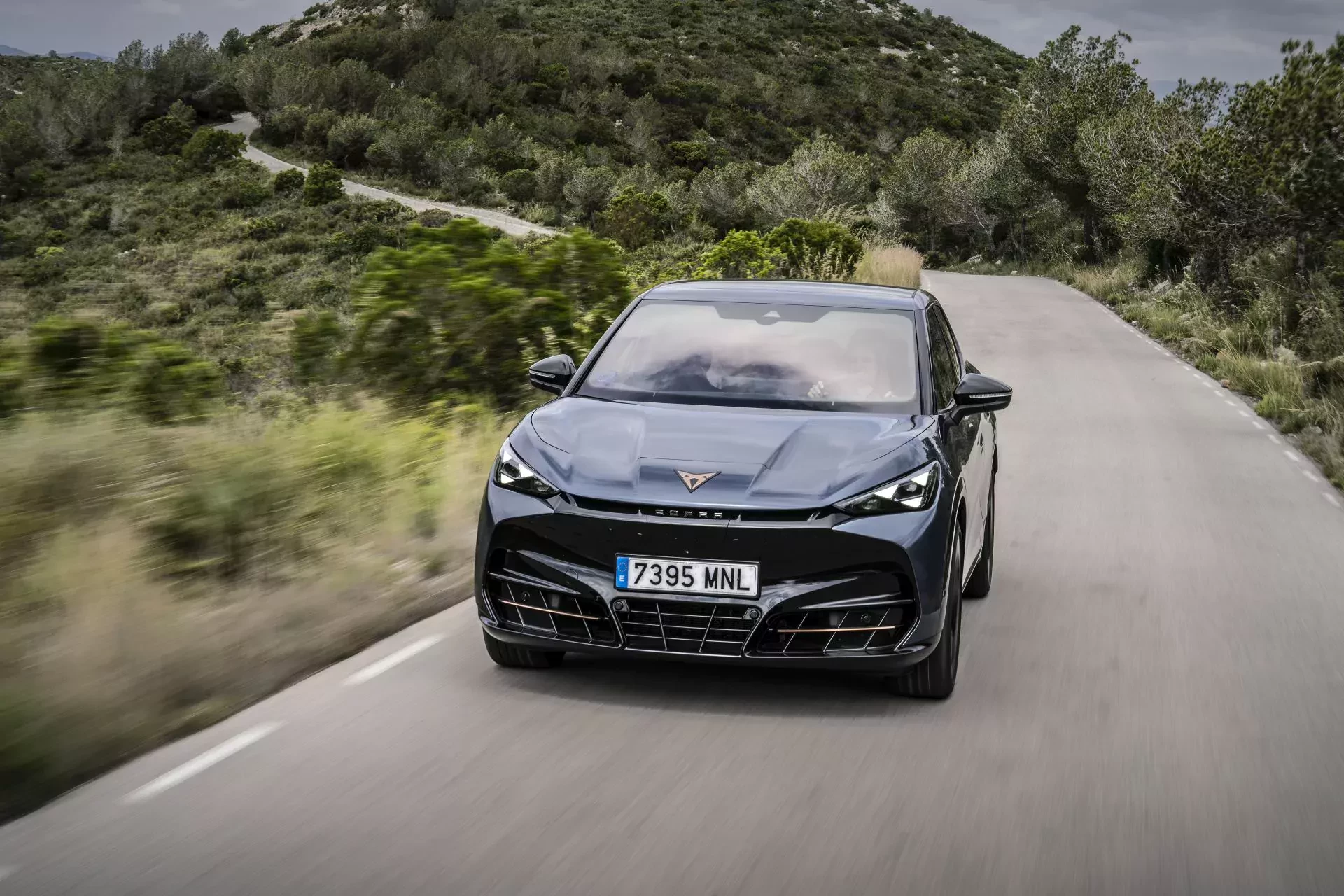 Cupra Tavascan SUV elektryczny cena ceny wyposażenie moc zasięg opinie oceny