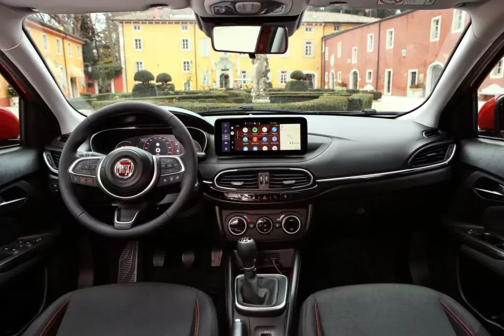 Fiat-Tipo-RED-9
