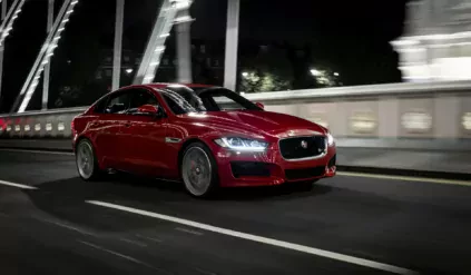Jaguar XE sedan opinie oceny zalety wady cena ceny używany okazja