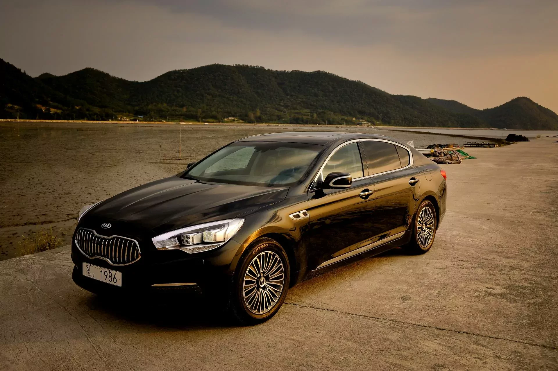 Kia K9 K900 limuzyna cena silnik ceny moc osiągi spalanie opinie oceny