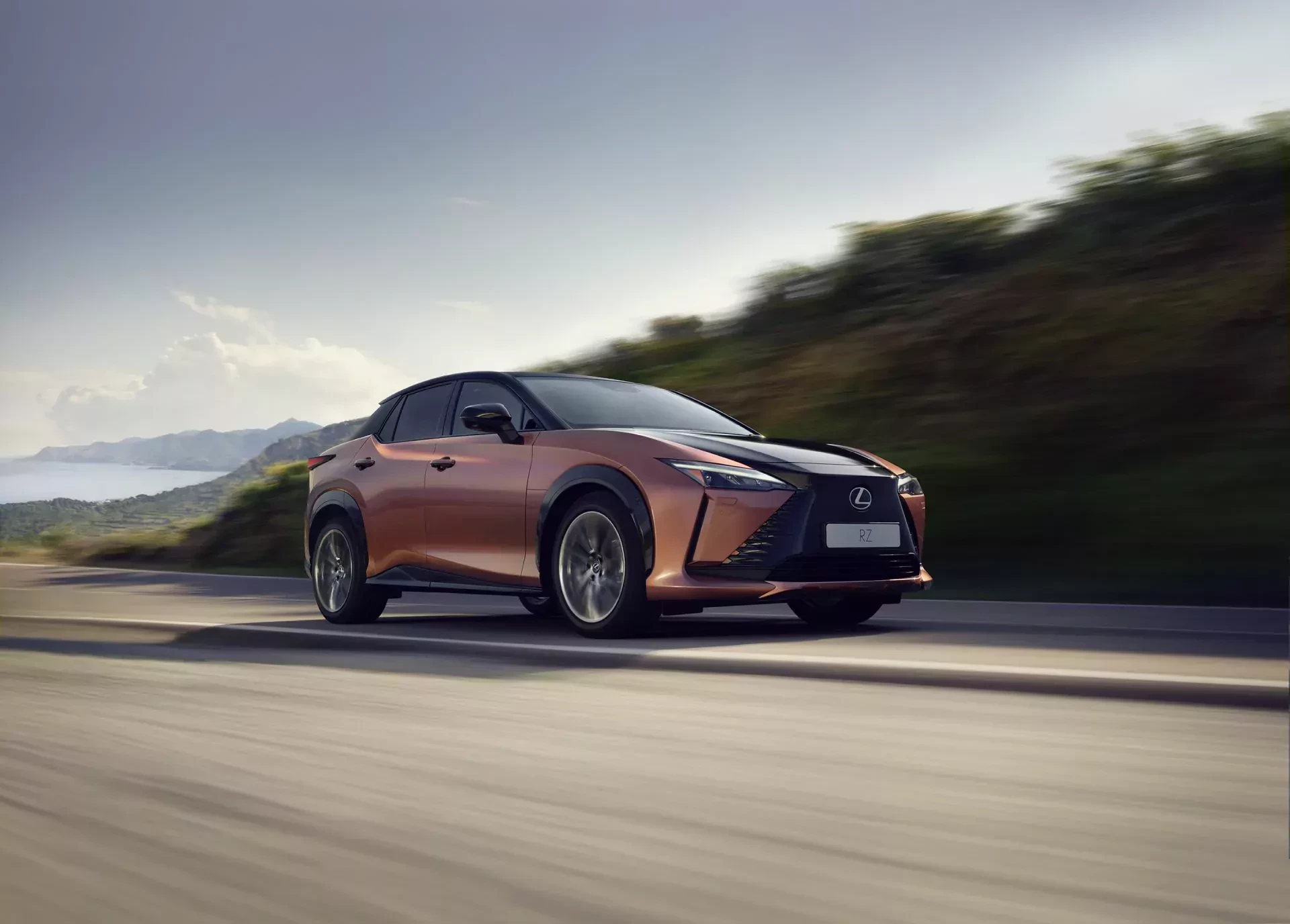 Lexus RZ SUV silnik cena elektryczny ceny nowy ładowanie czas bateria zasięg