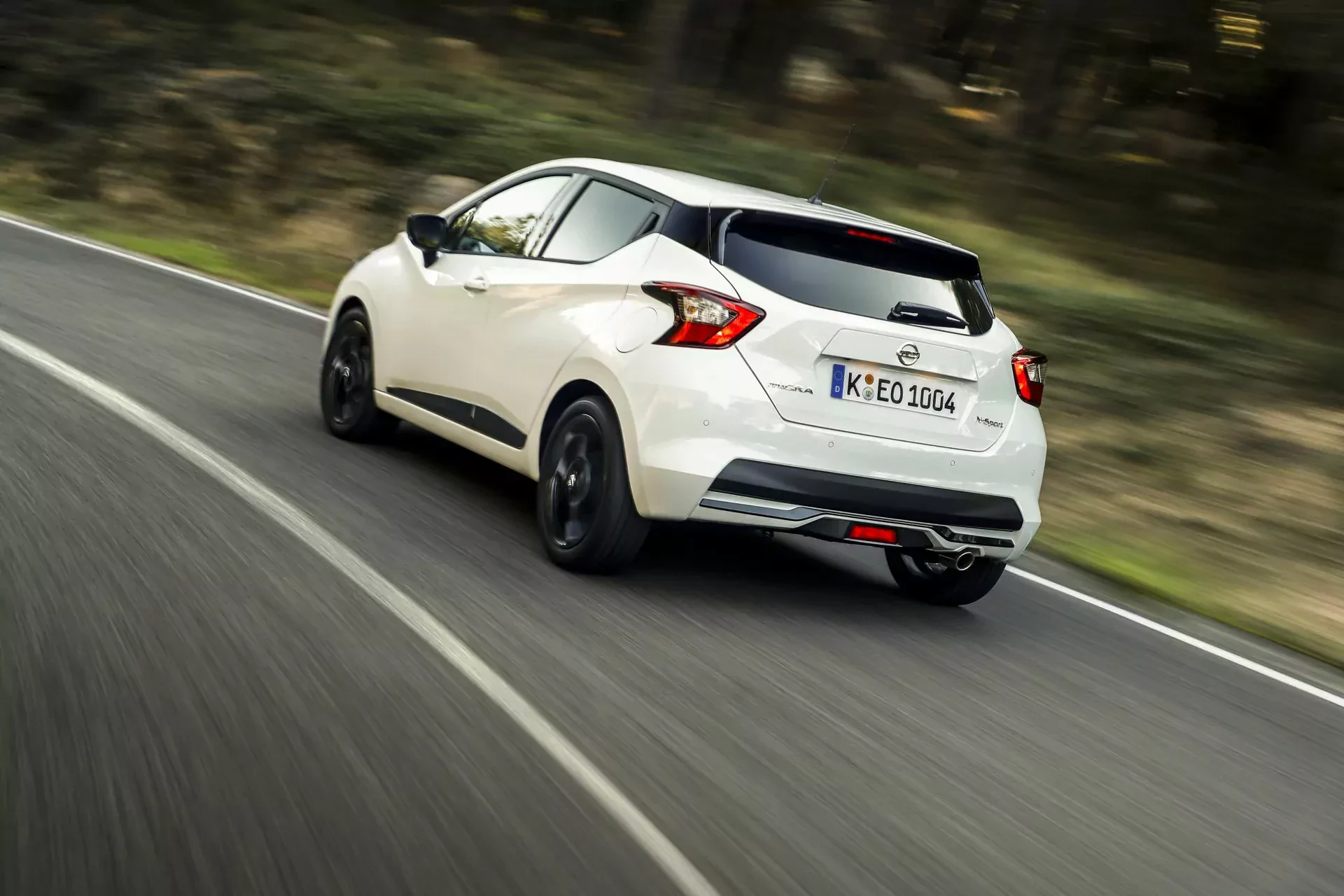 Nissan Micra silnik cena spalanie ceny osiągi zalety wady opinie oceny wyposażenie