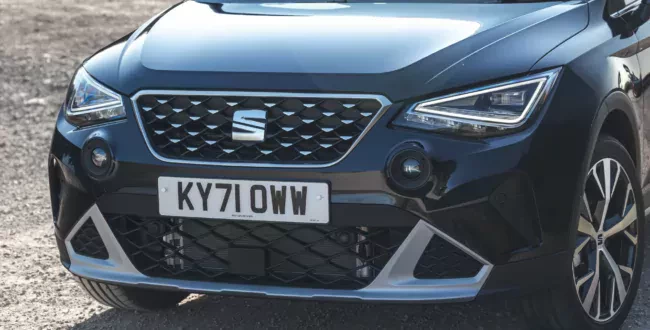 Seat Arona SUV opinie oceny zalety wady silnik spalanie cena ceny