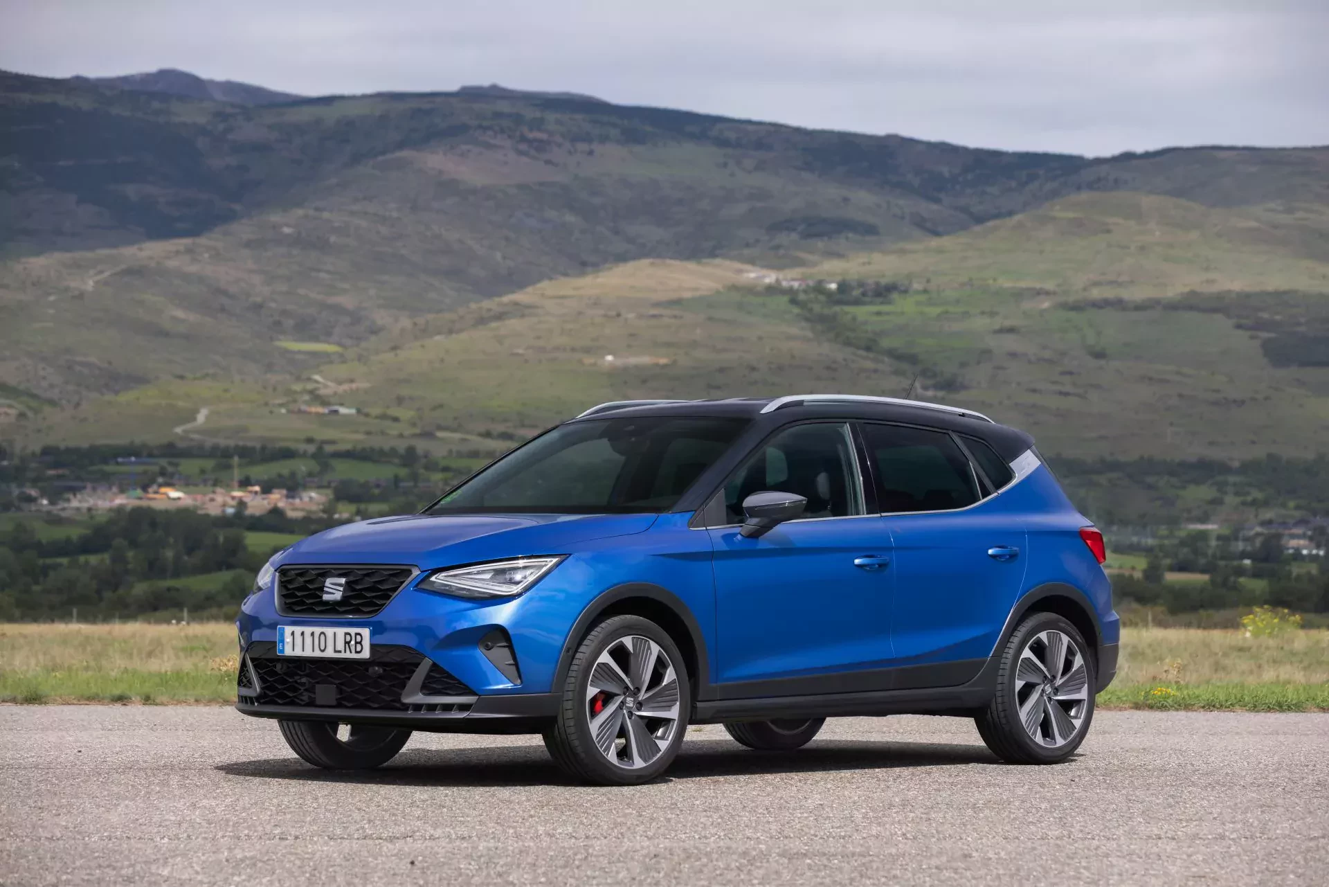 Seat Arona SUV opinie oceny zalety wady silnik spalanie cena ceny