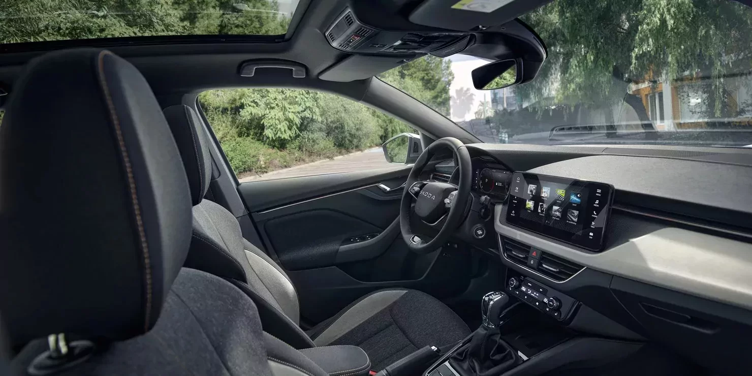 Skoda Scala wnętrze 2025