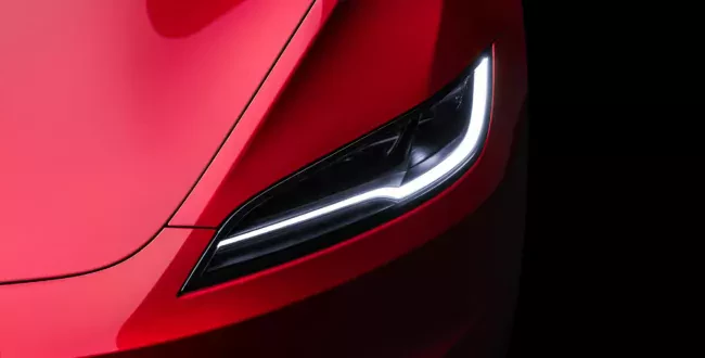 Tesla Model 3 sedan elektryczny silnik cena moc osiągi ceny używana nowa opinie oceny
