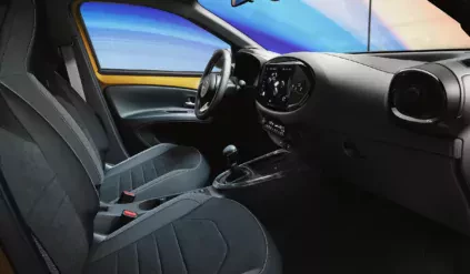 Toyota Aygo X 2026 wnętrze