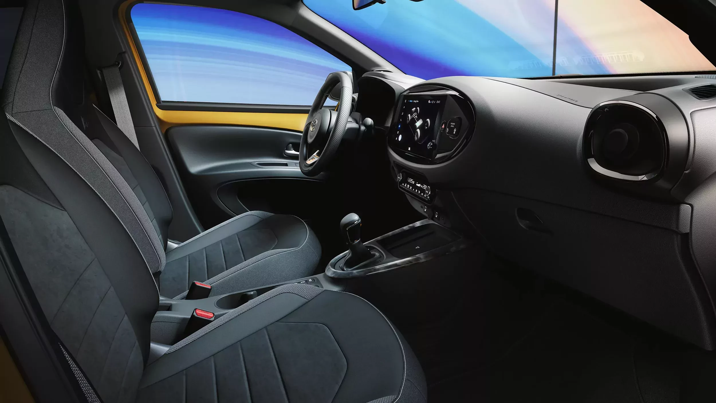 Toyota Aygo X 2026 wnętrze
