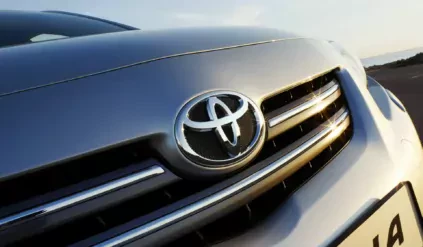 Toyota Corolla X dziesiąta używana ceny cena opinie oceny zalety wady
