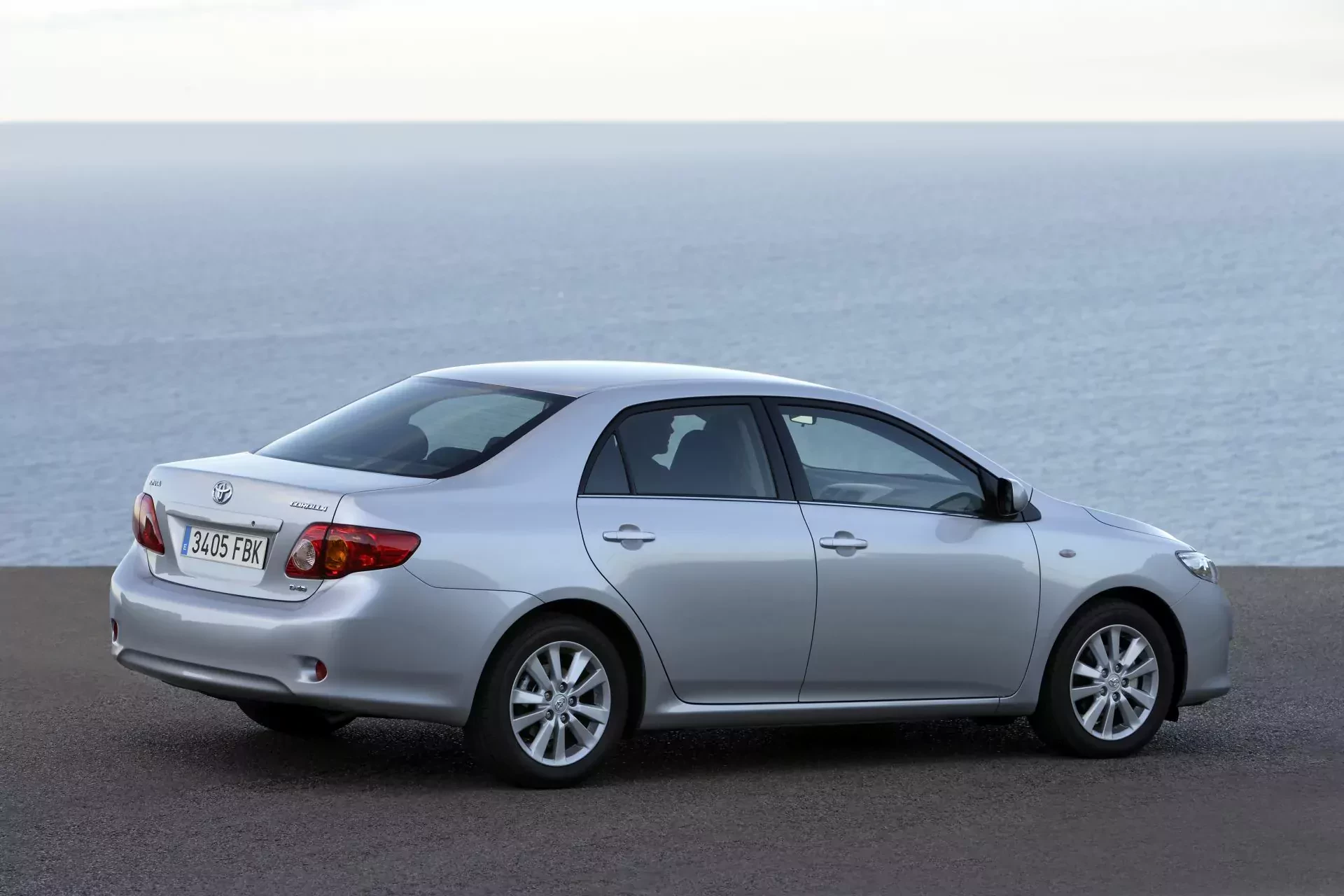 Toyota Corolla X dziesiąta używana ceny cena opinie oceny zalety wady