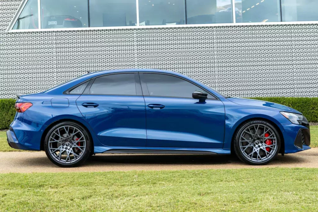 audi-rs3-praktycznie-nowe-2