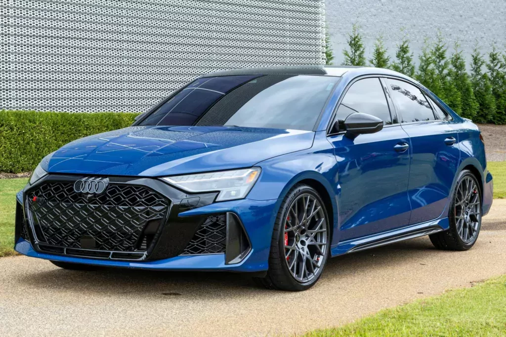 audi-rs3-praktycznie-nowe-2