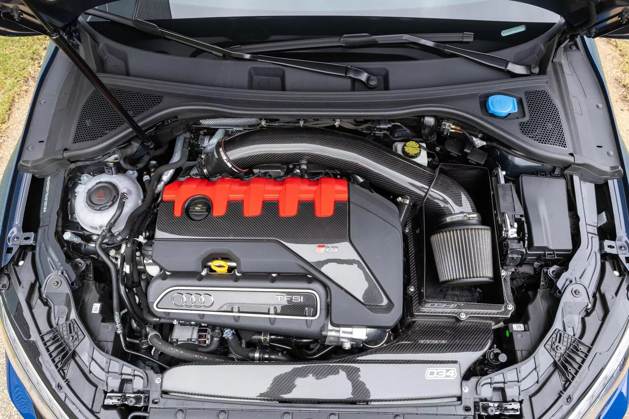 Praktycznie nowe Audi RS3 wystawione na aukcję. Ma 4600 km przebiegu i cenę jak wygrana na loterii